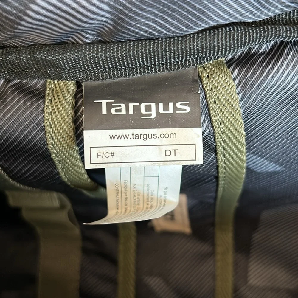 TARGUS T-1211 Gunmetal Gray and Camo crossbody messenger tech bag